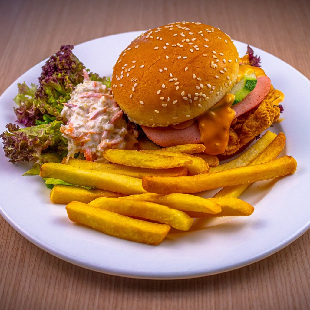 CHEF'S SIGNATURE DISH: Crispy Fried Chicken Burger